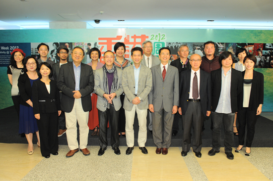 Then Permanent Secretary for Home Affairs and Director of the Hong Kong-Taiwan Economic and Cultural Cooperation and Promotion Council, Mr Raymond Young (front row fifth left) attended the "Hong Kong Week 2012" press conference on 13 September 2012 in Taipei. Also shown in the picture are then Director of Taiwan HKETCO, Mr John, Leung (front row forth right), the then Convenor of Hong Kong-Taiwan Cultural Co-operation Committee (HKTCCC), Mr Fredric Mao (front row forth left), then members of HKTCCC, Professor Cheng Pei-kai (front row third left), Dr Chan Man-hung (front row third right) and Mr Gabriel Pang (front row second right), who shared the moment with representatives of the participating arts groups.