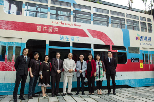 Photo shows the ECCPC then Vice Chairperson, Mr Fredric Mao (fourth right), visiting the Songshan Cultural and Creative Park, during which a double-deck tram and other installations were displayed to tie in with the opening of the "Hong Kong Week 2015".